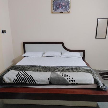 Ramashray Guest House อุจเจน ภายนอก รูปภาพ